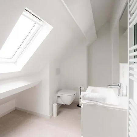 Stylish Duplex For 8 In *